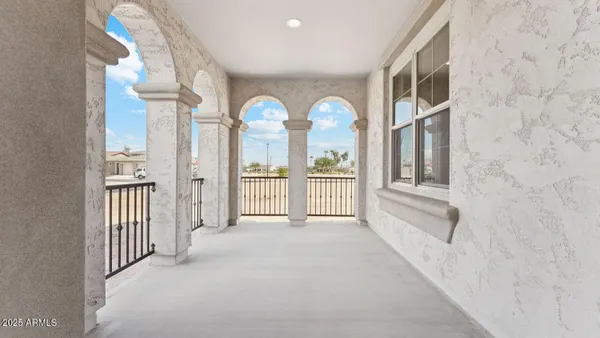 Property Slideshow image 2 of 16 | 16729 w sheila ln, Goodyear, AZ, 85395