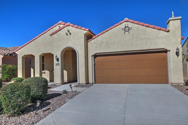 Property Slideshow image 3 of 49 | 5814 w cactus wren way, Florence, AZ, 85132