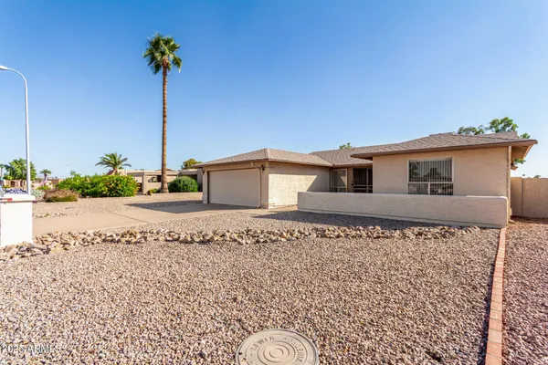 Property Slideshow image 3 of 51 | 9239 e fairway blvd, Sun Lakes, AZ, 85248