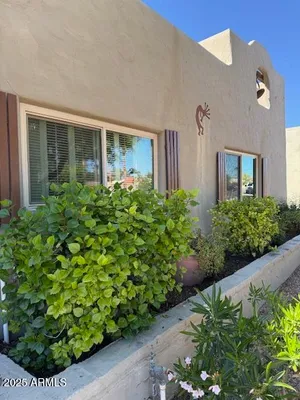 Property Slideshow image 2 of 36 | 4938 n 78th st, Scottsdale, AZ, 85251