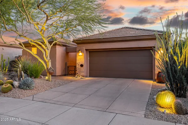 Property Slideshow image 3 of 81 | 6975 e hibiscus way, Scottsdale, AZ, 85266