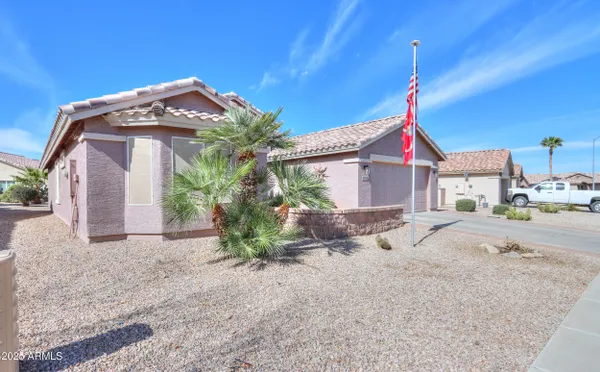 Property Slideshow image 3 of 41 | 123 s lucia ln, Casa Grande, AZ, 85194