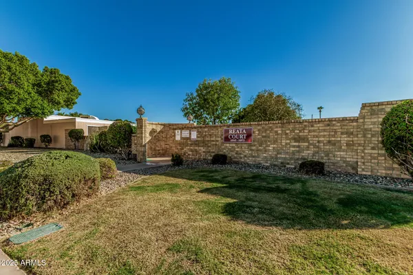 Property Slideshow image 2 of 30 | 10973 w coggins dr, Sun City, AZ, 85351