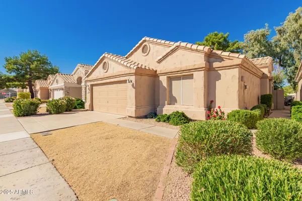 Property Slideshow image 3 of 30 | 14476 w buffalo trl, Surprise, AZ, 85374