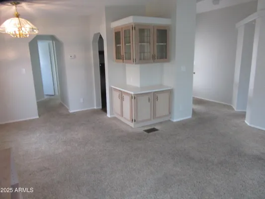 Property Slideshow image 2 of 34 | 6412 s oakmont dr, Chandler, AZ, 85249