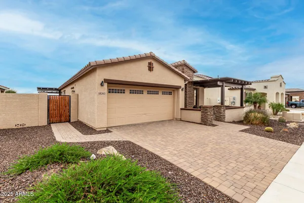 Property Slideshow image 2 of 50 | 18263 w cedarwood ln, Goodyear, AZ, 85338