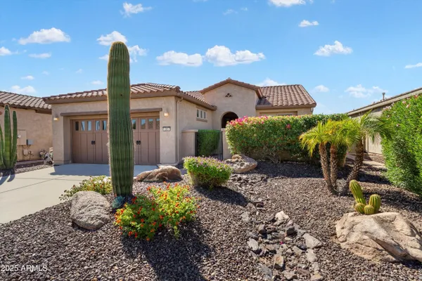 Property Slideshow image 3 of 63 | 12857 w quail track dr, Peoria, AZ, 85383