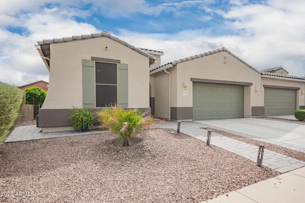 Property Slideshow image 3 of 32 | 41609 w summer wind way, Maricopa, AZ, 85138
