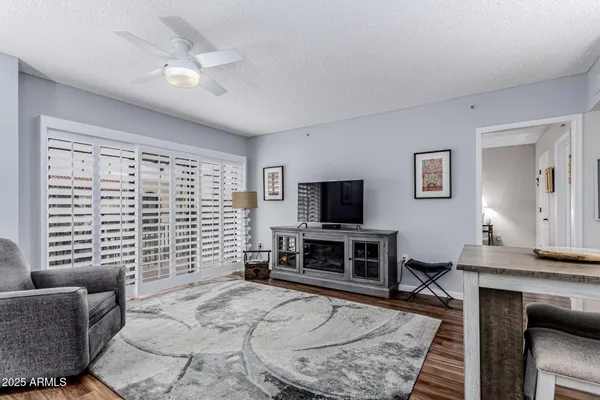 Property Slideshow image 3 of 58 | 10330 w thunderbird blvd a332, Sun City, AZ, 85351