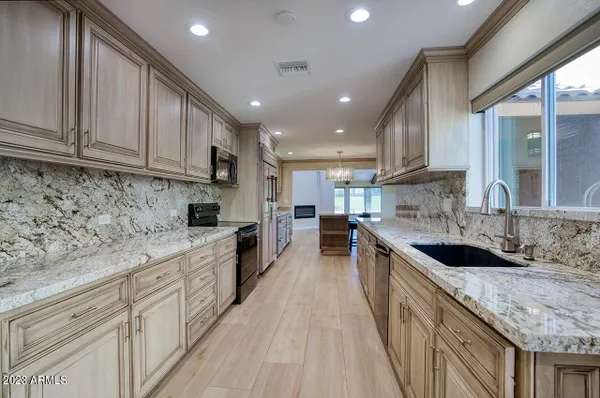 Property Slideshow image 2 of 16 | 26052 n bravo ln, Rio Verde, AZ, 85263