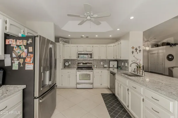 Property Slideshow image 3 of 27 | 7811 e navarro ave, Mesa, AZ, 85209