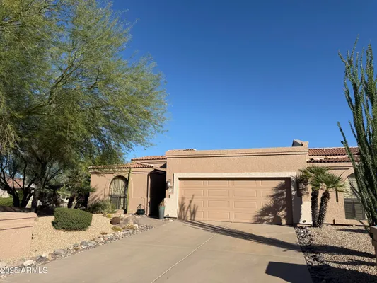 Property Slideshow image 2 of 76 | 25615 n bolero bnd unit 5, Rio Verde, AZ, 85263