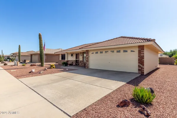 Property Slideshow image 3 of 28 | 11409 e milagro ave, Mesa, AZ, 85209