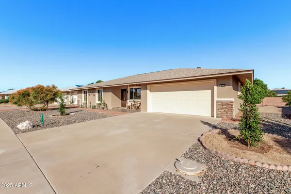 Property Slideshow image 2 of 34 | 9310 w cedar hill cir, Sun City, AZ, 85351
