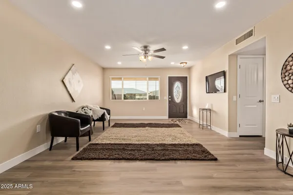 Property Slideshow image 3 of 34 | 9310 w cedar hill cir, Sun City, AZ, 85351