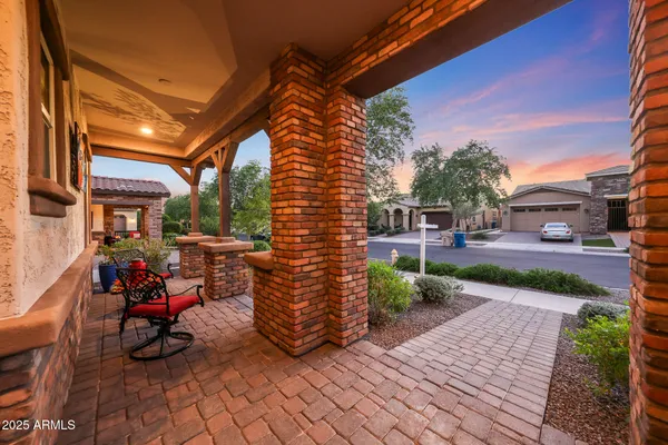 Property Slideshow image 3 of 76 | 4897 n 207th ln, Buckeye, AZ, 85396