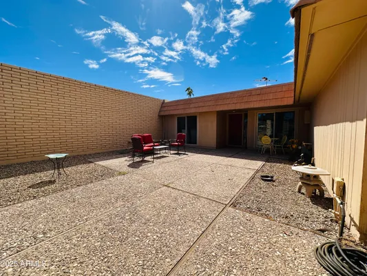 Property Slideshow image 2 of 27 | 13636 n del webb blvd, Sun City, AZ, 85351