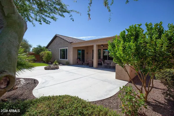 Property Slideshow image 3 of 72 | 27154 w tonopah dr, Buckeye, AZ, 85396