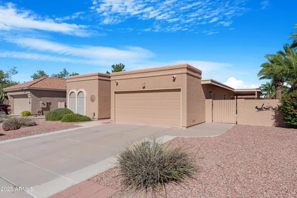 Property Slideshow image 3 of 36 | 10414 e watford way, Sun Lakes, AZ, 85248