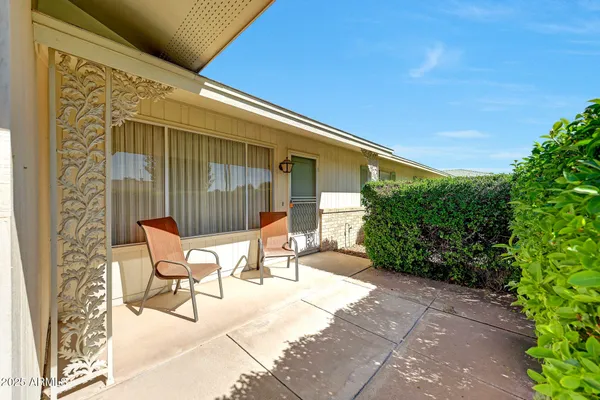 Property Slideshow image 2 of 34 | 10946 w caron dr, Sun City, AZ, 85351