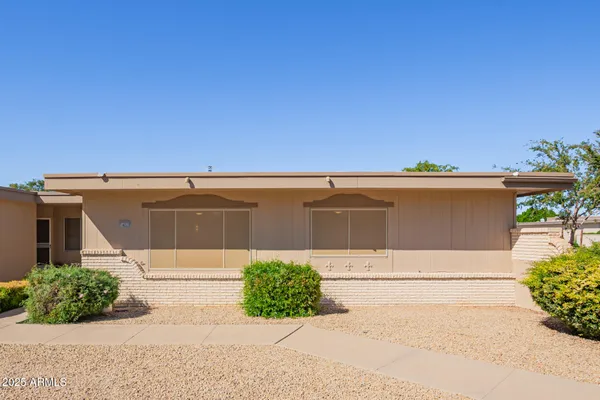 Property Slideshow image 2 of 40 | 14020 n palm ridge dr, Sun City, AZ, 85351