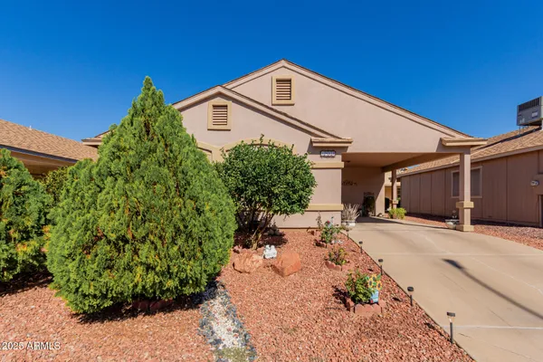 Property Slideshow image 2 of 24 | 1842 e riviera dr 30, Chandler, AZ, 85249