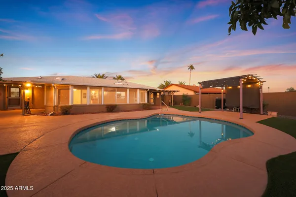 Property Slideshow image 2 of 71 | 10313 w desert rock dr, Sun City, AZ, 85351