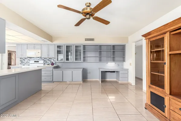 Property Slideshow image 2 of 32 | 12819 n sun valley dr, Sun City, AZ, 85351