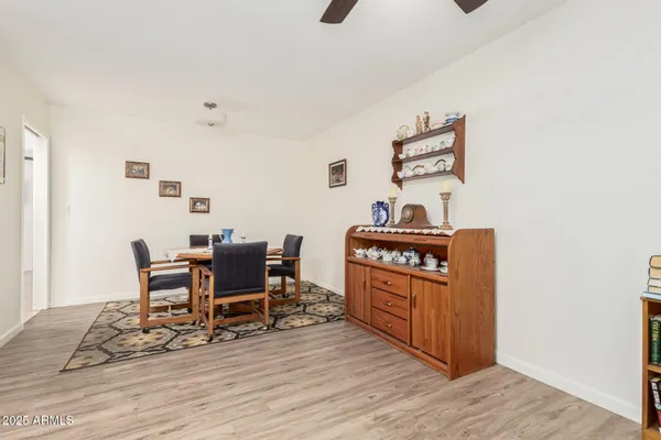 Property Slideshow image 3 of 20 | 10439 w saratoga cir, Sun City, AZ, 85351