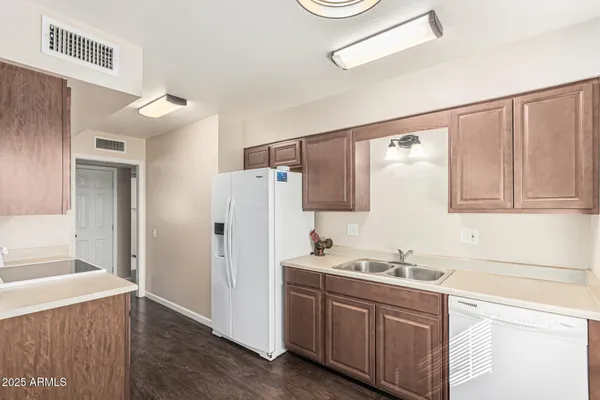 Property Slideshow image 3 of 39 | 10129 w pine springs dr, Sun City, AZ, 85373