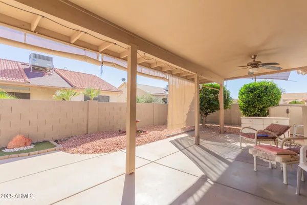 Property Slideshow image 2 of 34 | 1531 e buena vista dr, Chandler, AZ, 85249
