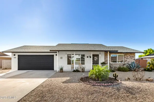 Property Slideshow image 2 of 35 | 18230 n organ pipe dr, Sun City, AZ, 85373