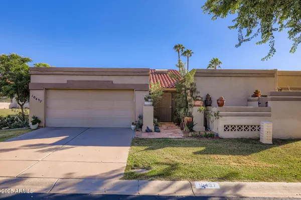 Property Slideshow image 3 of 38 | 10437 e cochise ave, Scottsdale, AZ, 85258