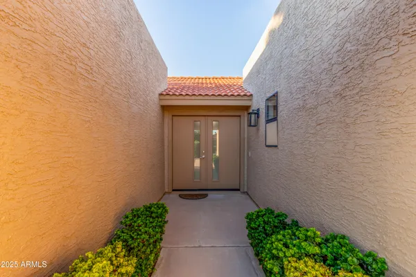Property Slideshow image 3 of 27 | 10418 e watford way, Sun Lakes, AZ, 85248