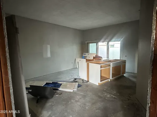 Property Slideshow image 3 of 13 | 10958 w coggins dr, Sun City, AZ, 85351
