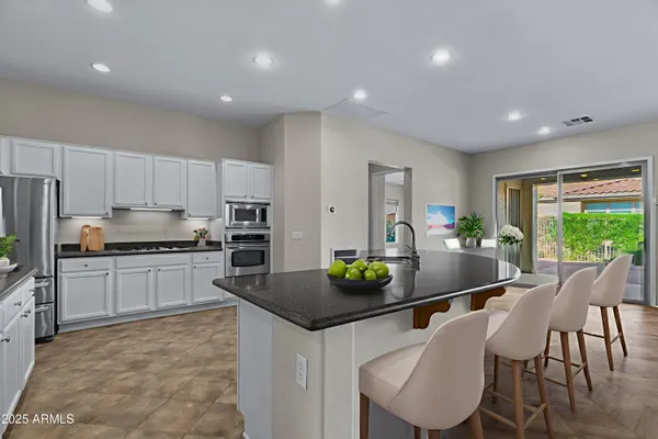 Property Slideshow image 3 of 40 | 4120 e donato dr, Gilbert, AZ, 85298