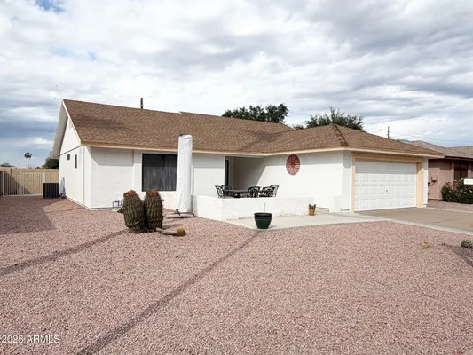 Property Slideshow image 2 of 48 | 550 s 76th pl, Mesa, AZ, 85208