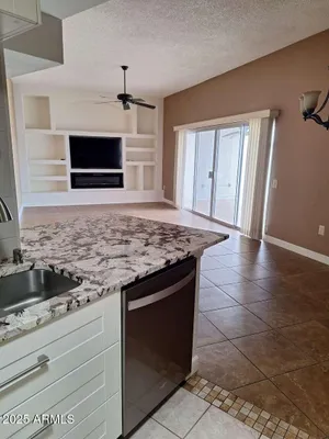 Property Slideshow image 3 of 15 | 10533 w ocotillo dr, Sun City, AZ, 85373