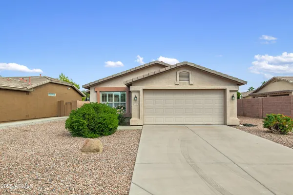 Property Slideshow image 2 of 25 | 6347 s pinaleno pl, Chandler, AZ, 85249
