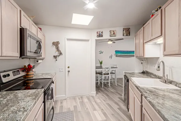 Property Slideshow image 3 of 19 | 10617 w granada dr, Sun City, AZ, 85373