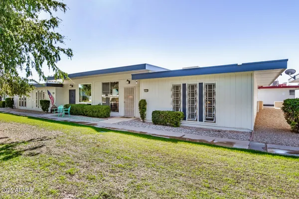 Property Slideshow image 3 of 41 | 13039 n 100th dr, Sun City, AZ, 85351