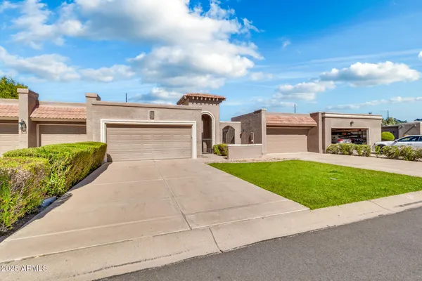 Property Slideshow image 3 of 46 | 9834 e minnesota ave, Sun Lakes, AZ, 85248