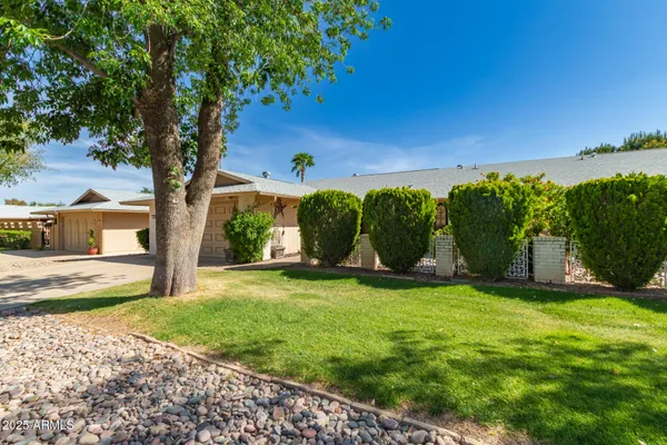 Property Slideshow image 2 of 15 | 12535 w brandywine dr, Sun City West, AZ, 85375
