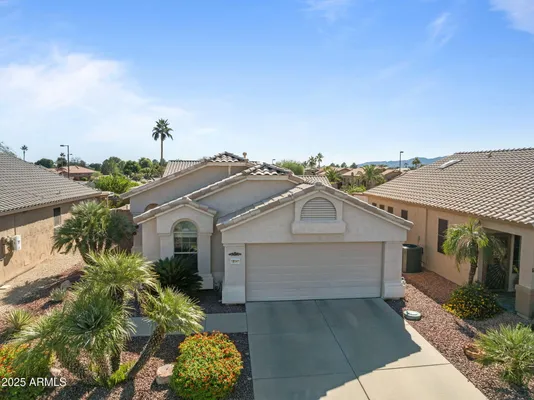 Property Slideshow image 2 of 34 | 18049 w weatherby dr, Surprise, AZ, 85374