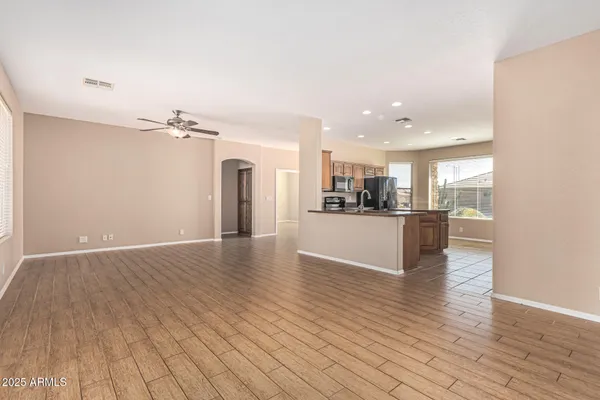 Property Slideshow image 3 of 38 | 10946 e oro ave, Mesa, AZ, 85212