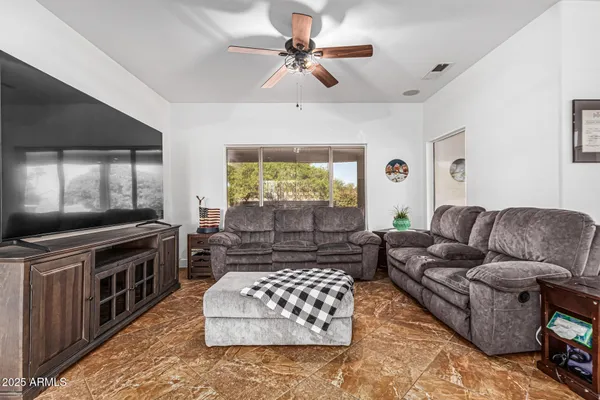 Property Slideshow image 3 of 17 | 15950 w quail creek ln, Surprise, AZ, 85374