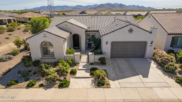 Property Slideshow image 2 of 37 | 20283 n wagner wash dr, Buckeye, AZ, 85396