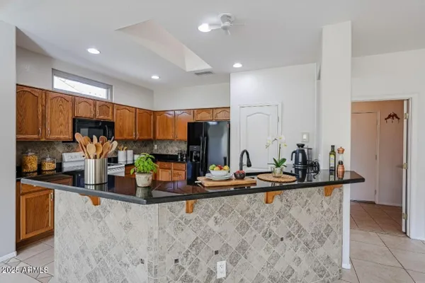 Property Slideshow image 3 of 40 | 16505 w lone tree ct, Surprise, AZ, 85374