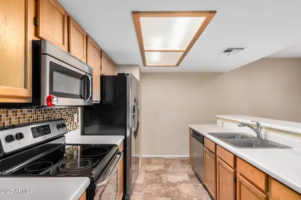 Property Slideshow image 3 of 24 | 1021 s greenfield rd 1165, Mesa, AZ, 85206