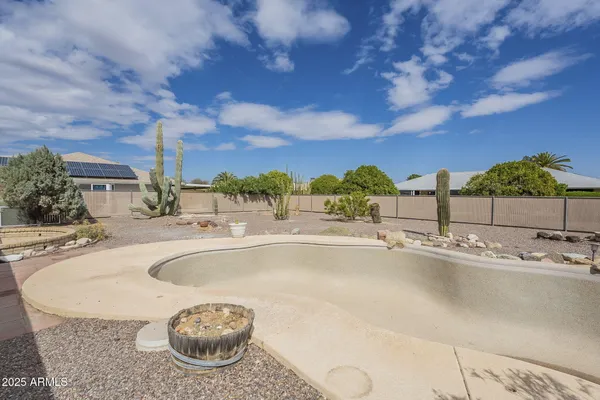 Property Slideshow image 3 of 45 | 19825 n 100th ave, Sun City, AZ, 85373